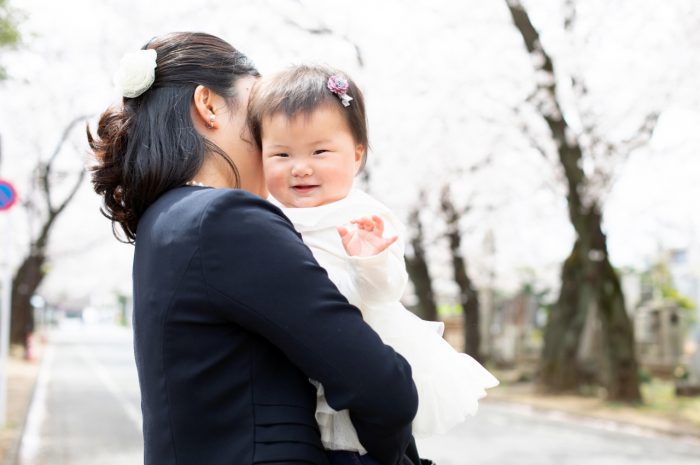 笑顔がかわいい。0歳女の子の出張撮影。