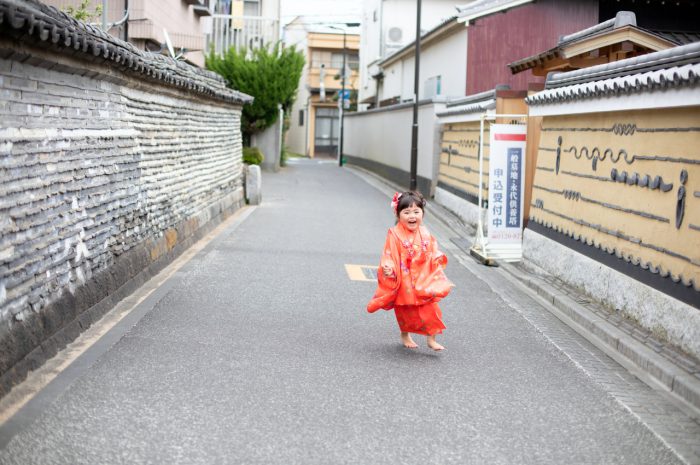 街中で。三歳七五三出張撮影。