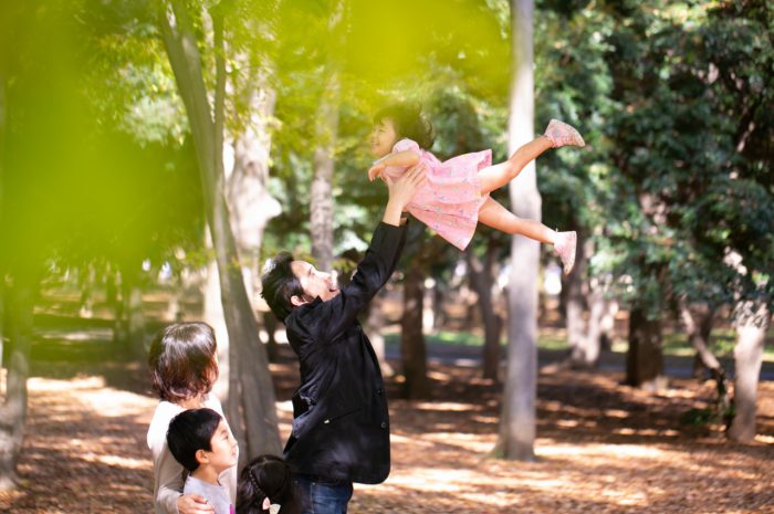 ロケフォト,代々木公園,ツーショット,家族撮影,たかいたかい,末っ子