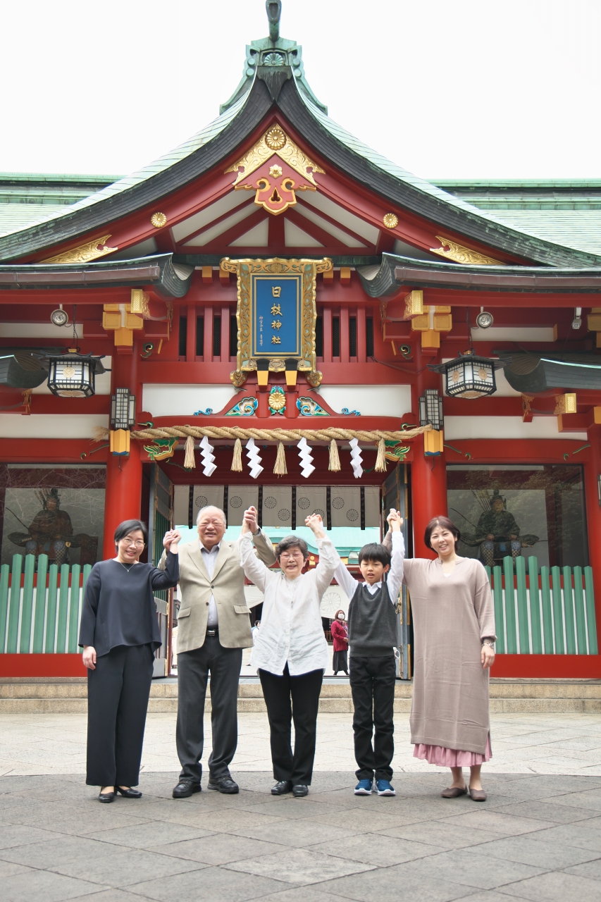 金婚式,出張撮影,赤坂日枝神社,家族写真,孫,夫婦50周年記念撮影,記念撮影