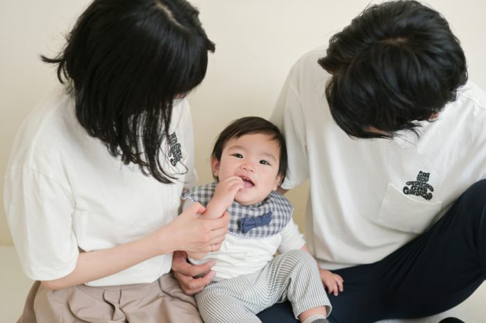 1歳誕生日記念,スタジオ撮影,1歳記念,1歳誕生日,男の子,アルバム,第一子,3人家族